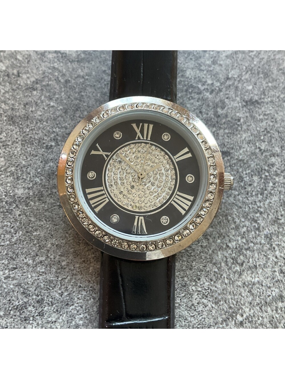 Beautiful Croton Womens Watch 36mm Silver Tone Case W/Crystal Accents A20